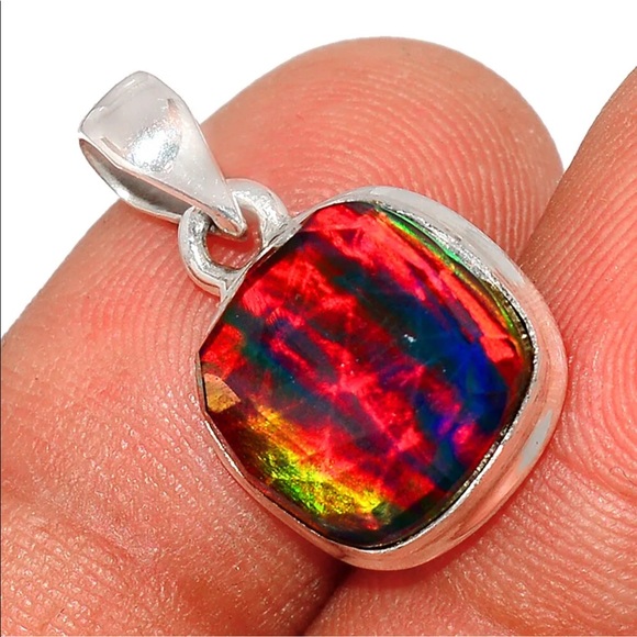 Aura Opal silver pendant - Picture 1 of 7